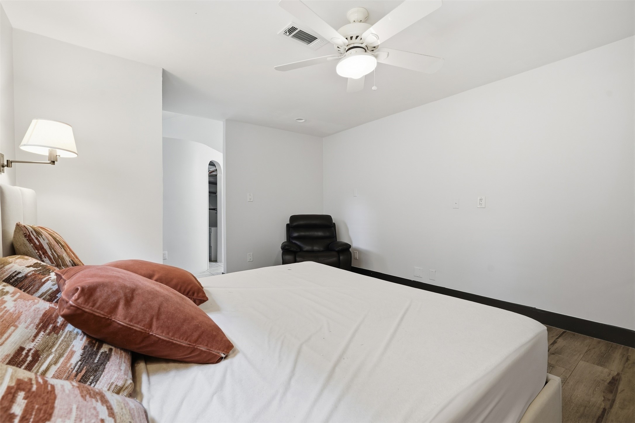 4521 Maple Street Property Photo 11