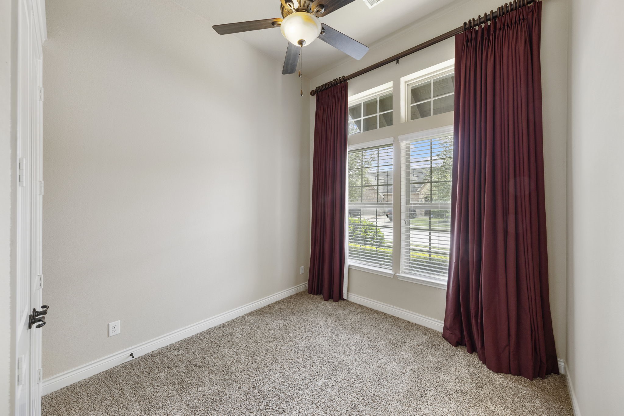 9022 Centennial Drive Property Photo 18