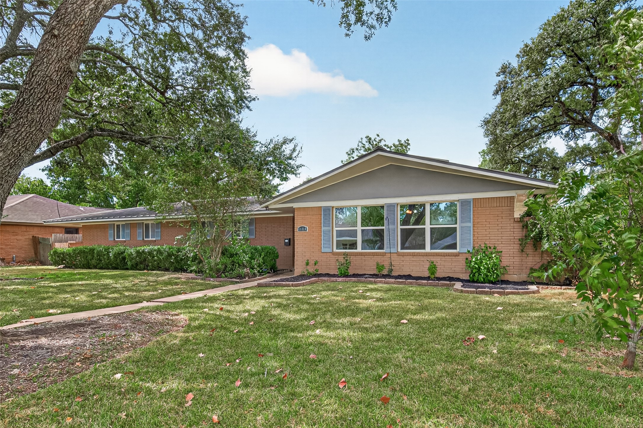 11310 Gaymoor Drive Property Photo 1
