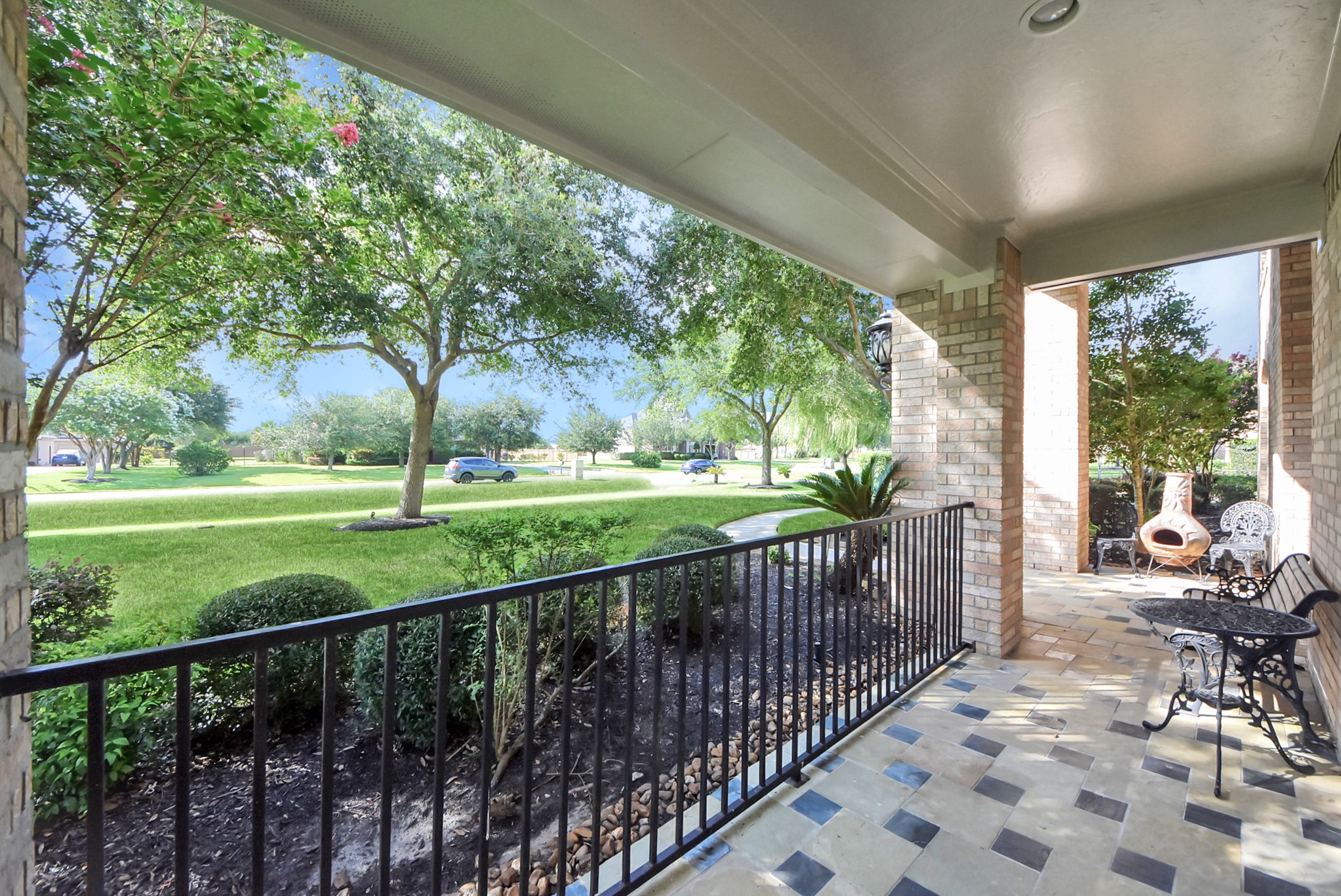 1812 Lake Landing Drive Property Photo 4