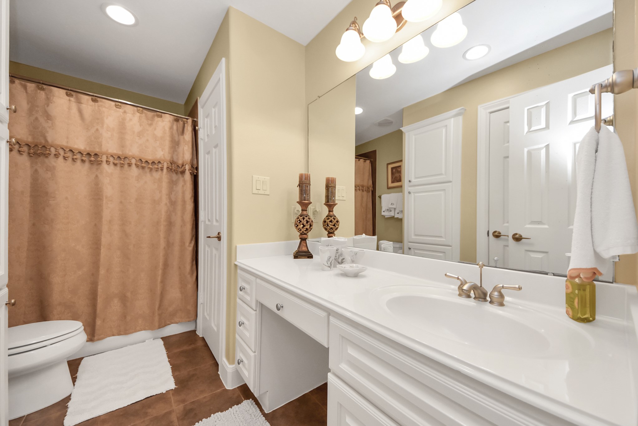 1812 Lake Landing Drive Property Photo 25