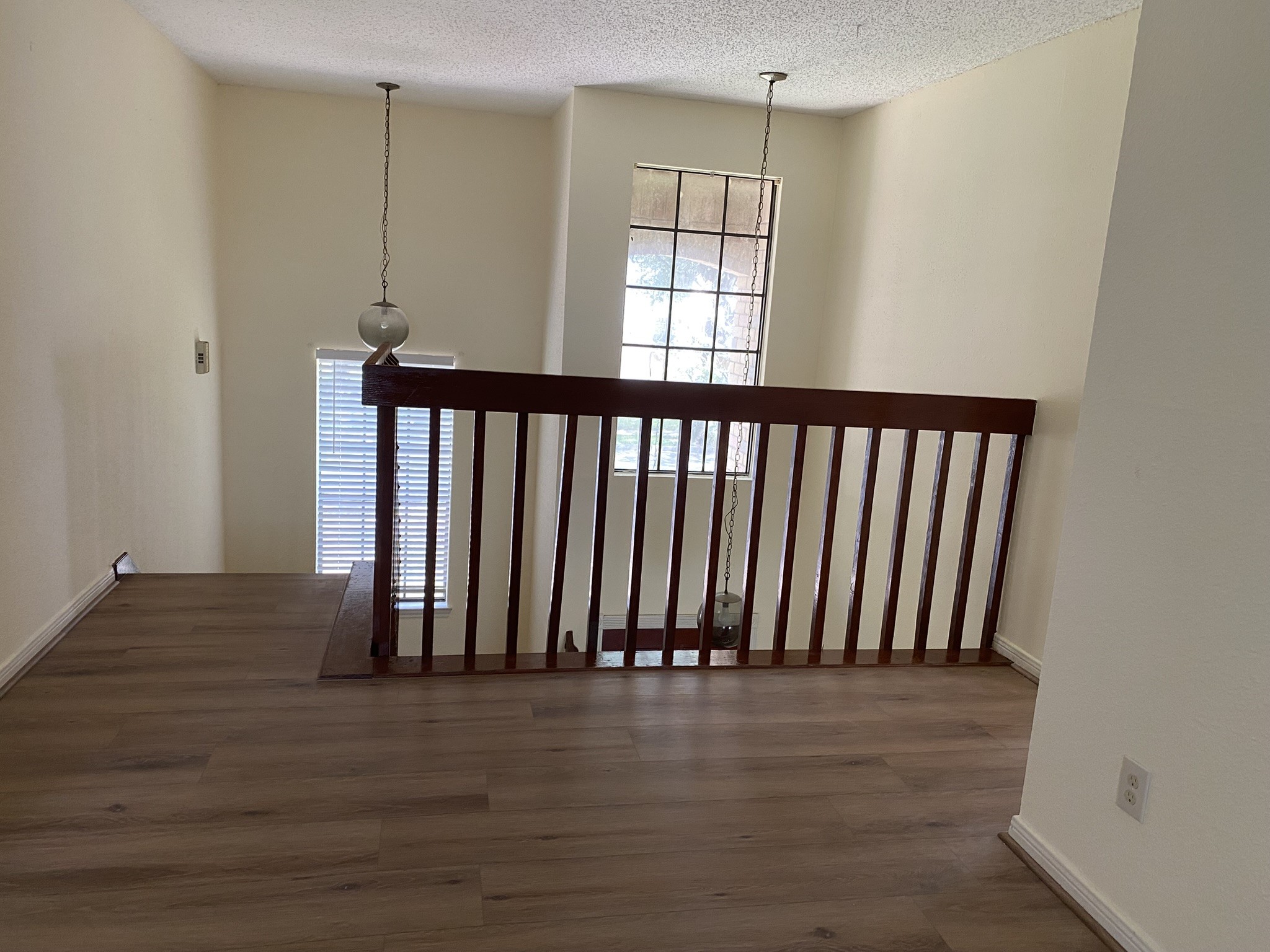 2426 Lakefield Way Property Photo 10