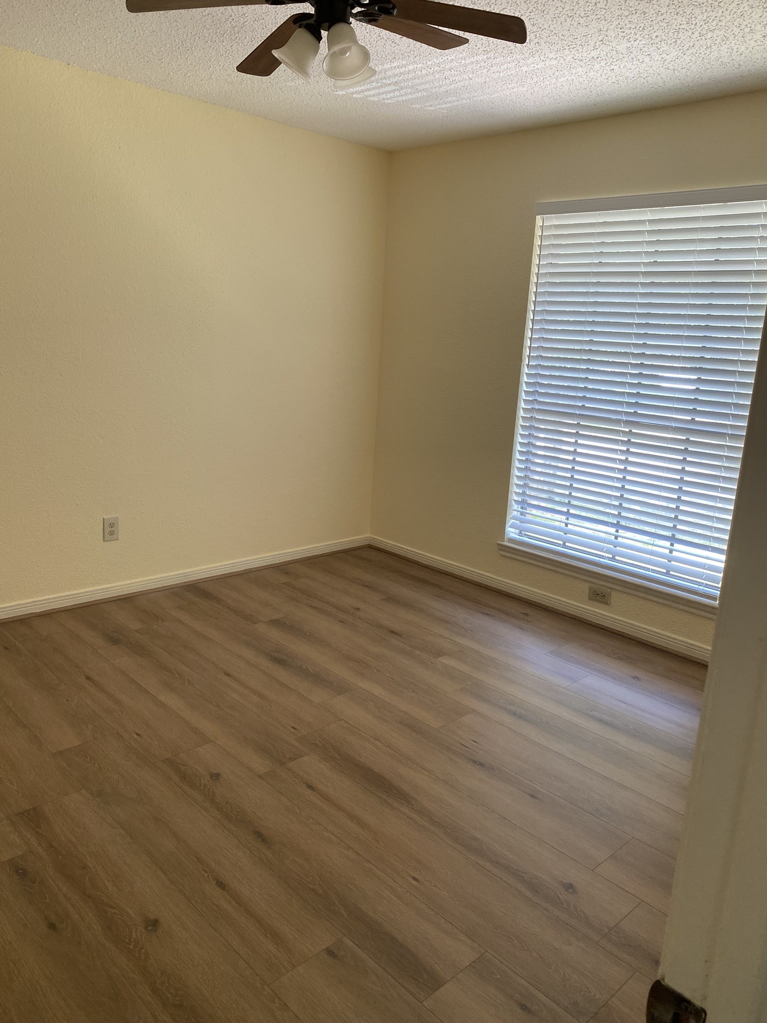 2426 Lakefield Way Property Photo 15