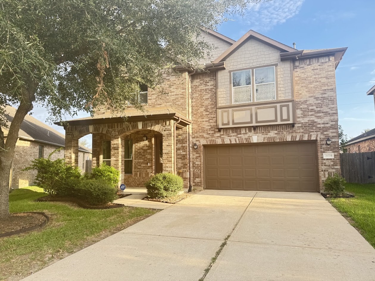 26350 Riley Glen Drive Property Photo 2