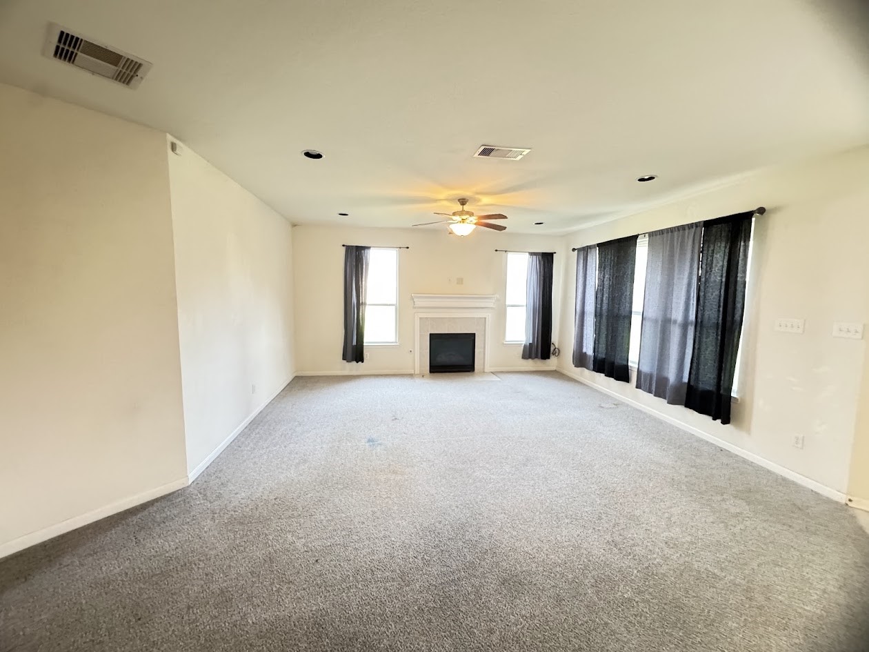 26350 Riley Glen Drive Property Photo 14