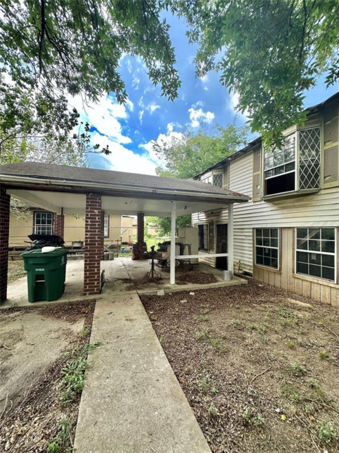 7215 Victoria St Street Property Photo 4