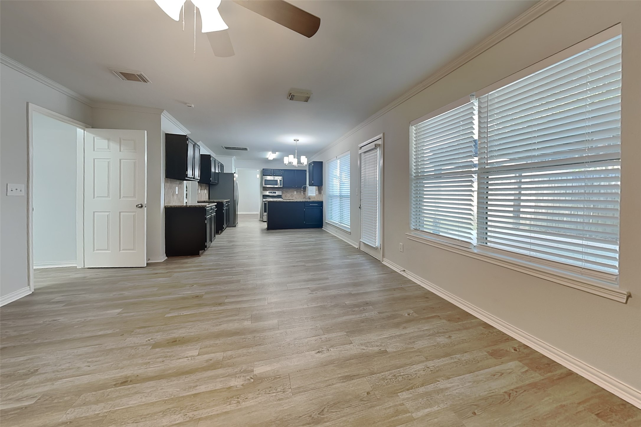 4012 Cedarwood Drive Property Photo 2