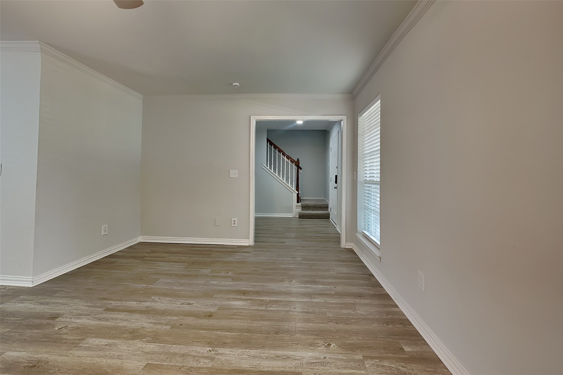 4012 Cedarwood Drive Property Photo 3
