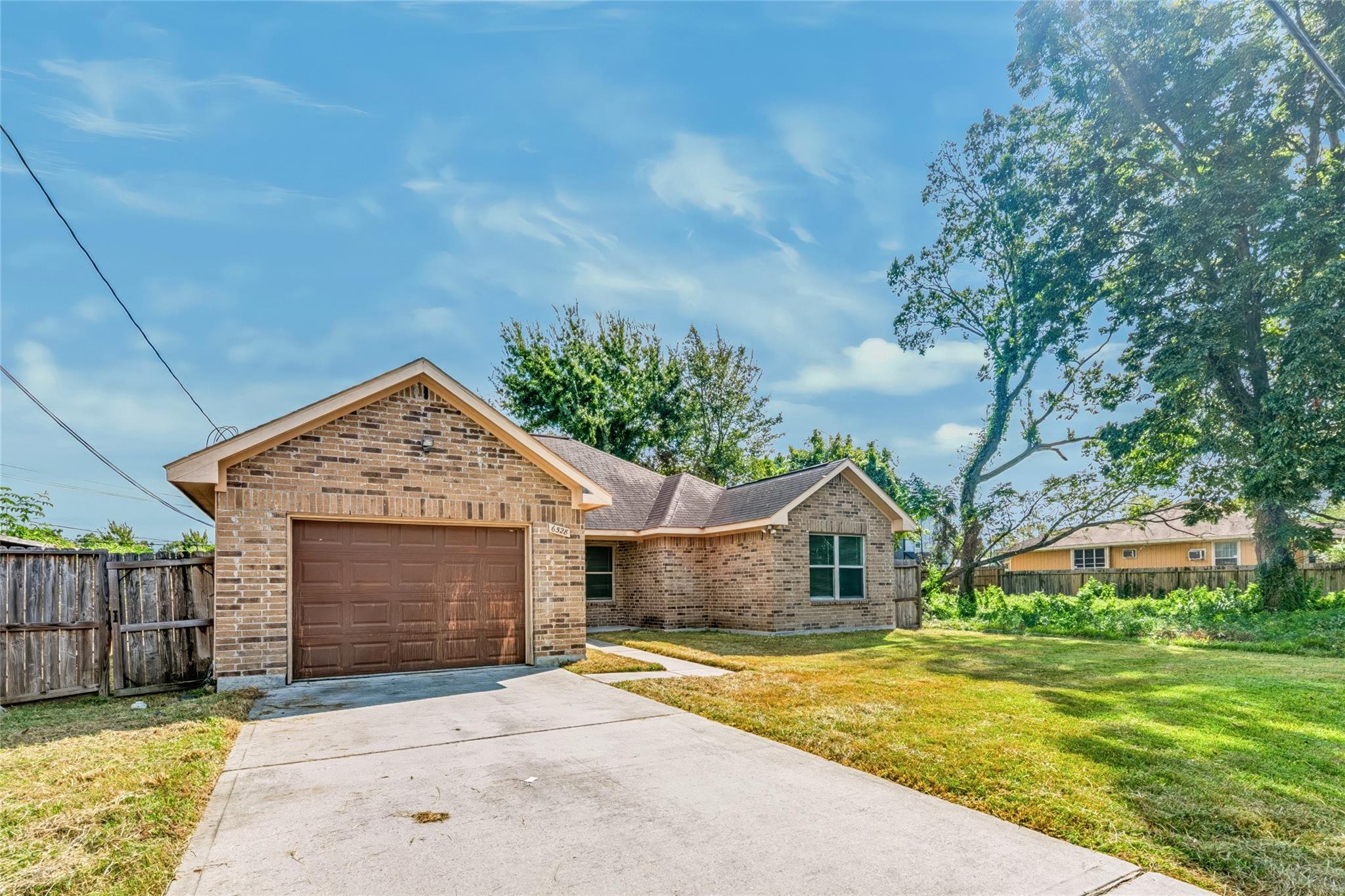 6528 Utah Street Property Photo 2