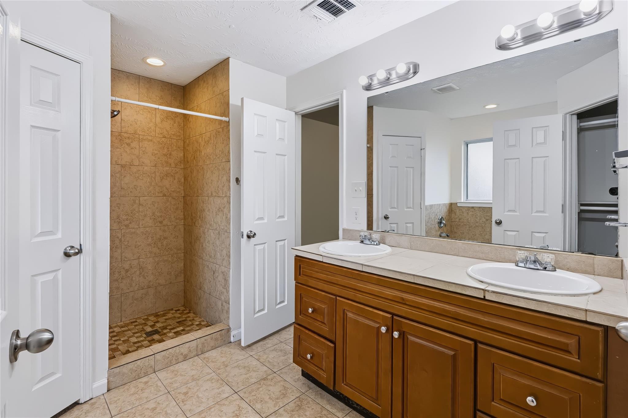 6528 Utah Street, Houston Tx 77091 Property Photo 17