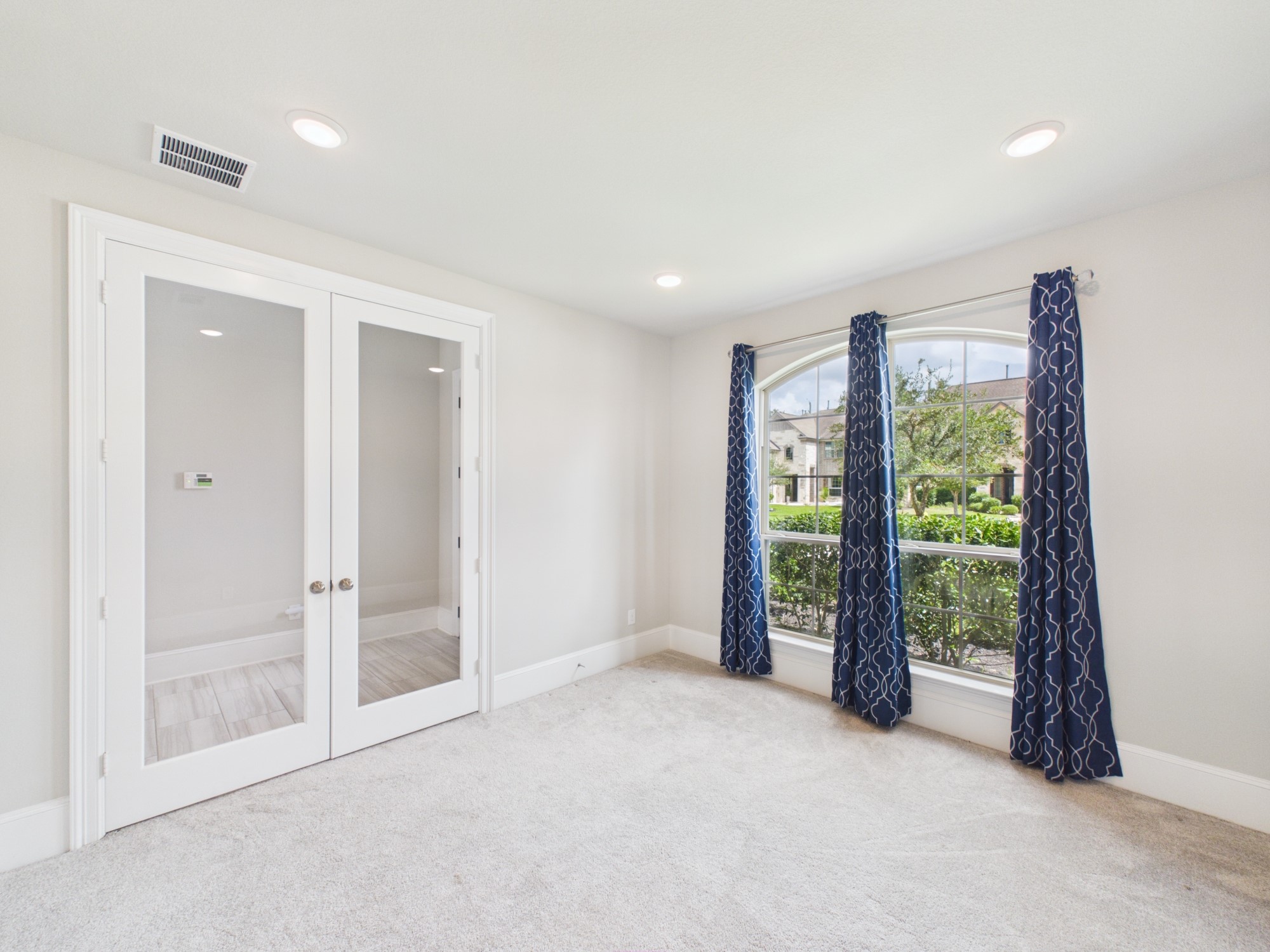 4218 Kestrel Ridge Court Property Photo 6
