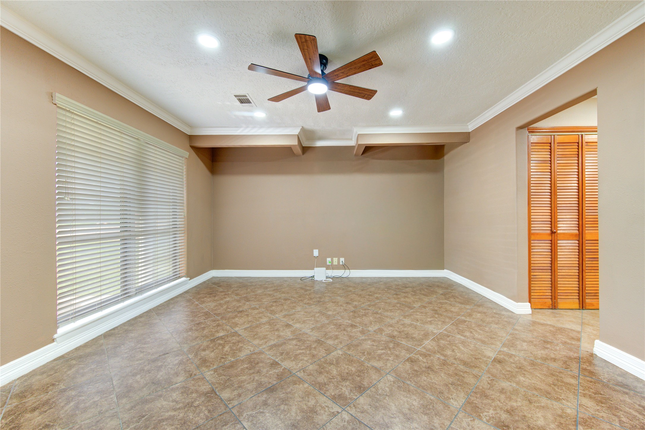 9922 Carmalee Street Property Photo 4