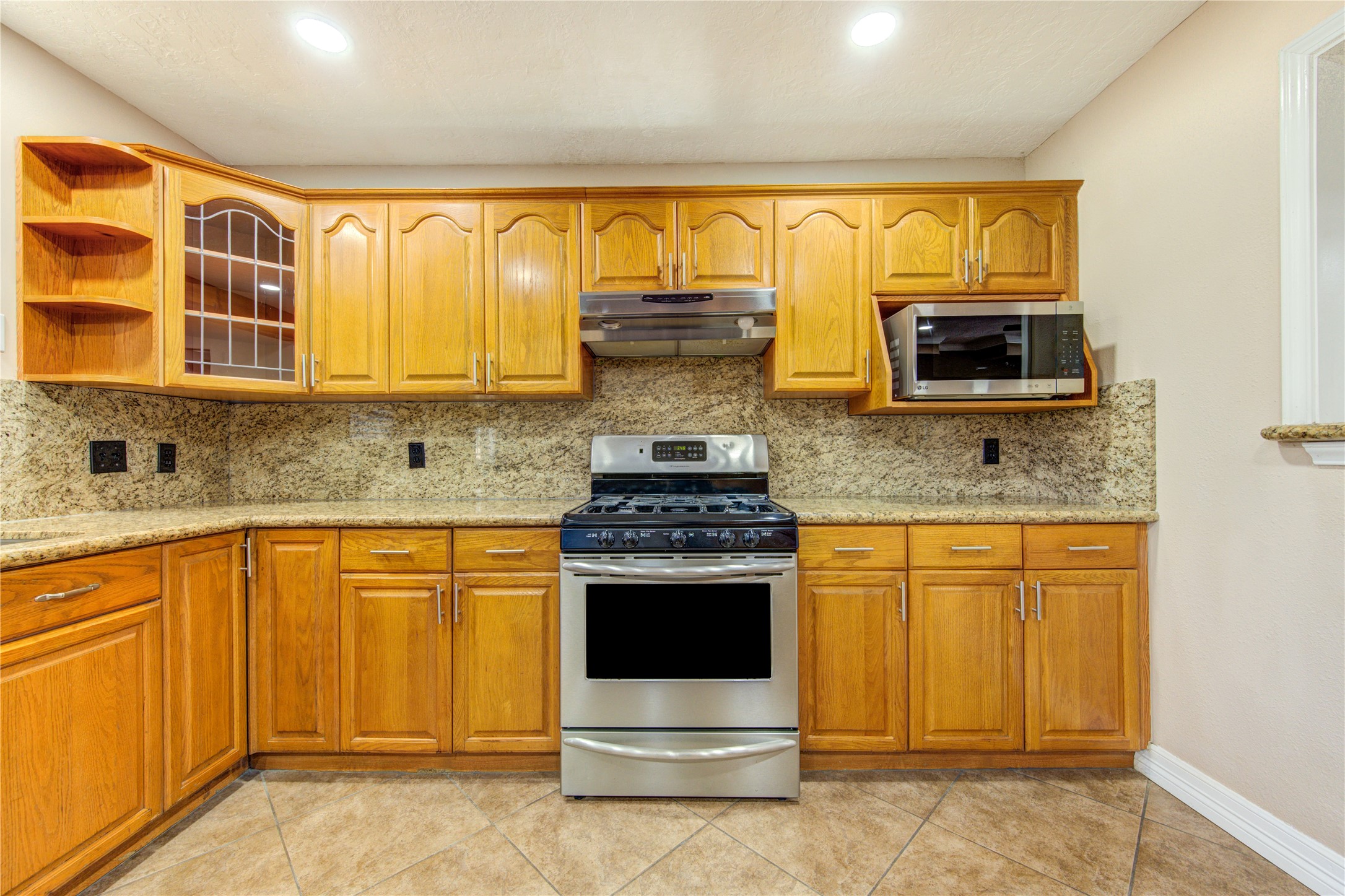 9922 Carmalee Street Property Photo 25