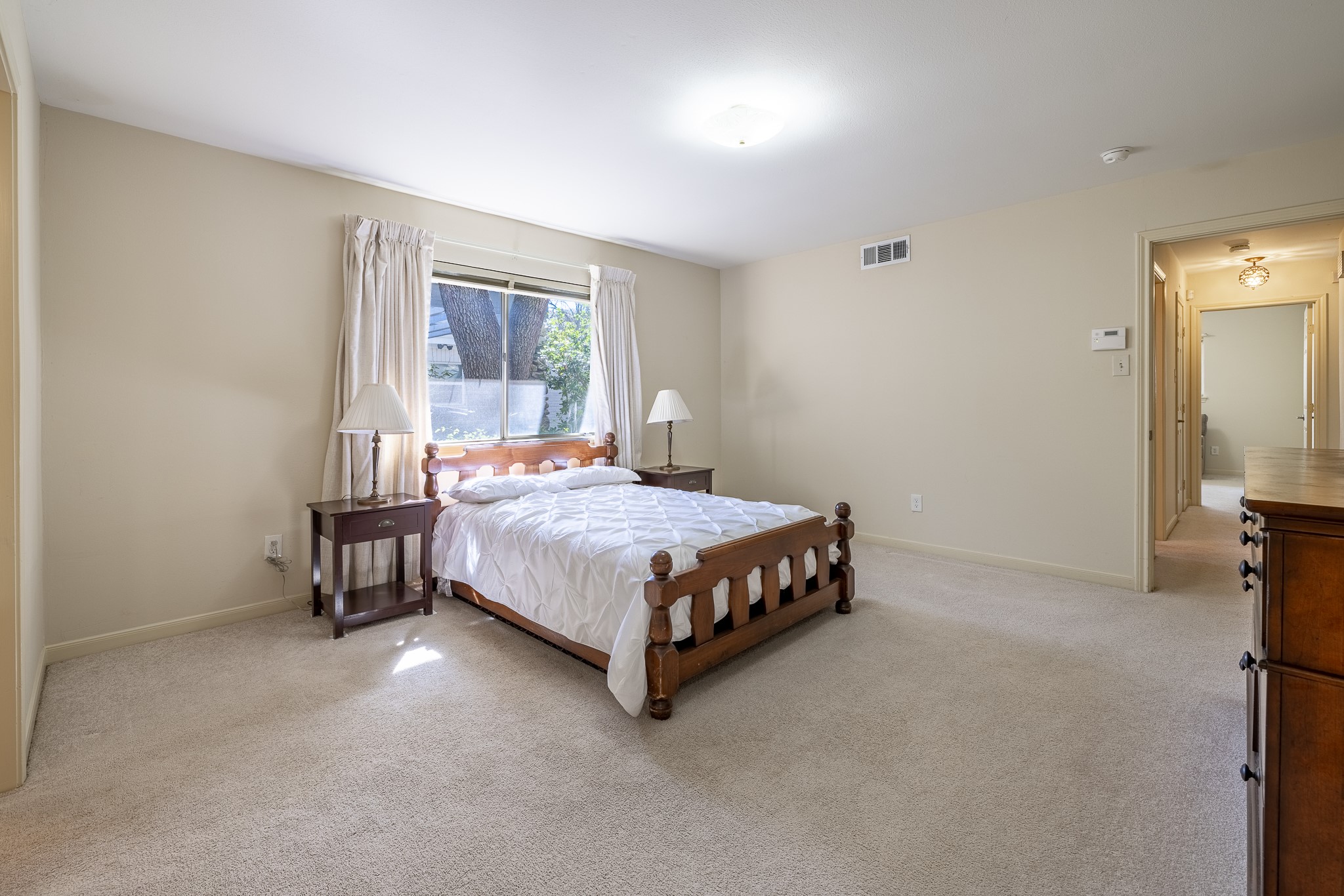 5238 Loch Lomond Drive Property Photo 13