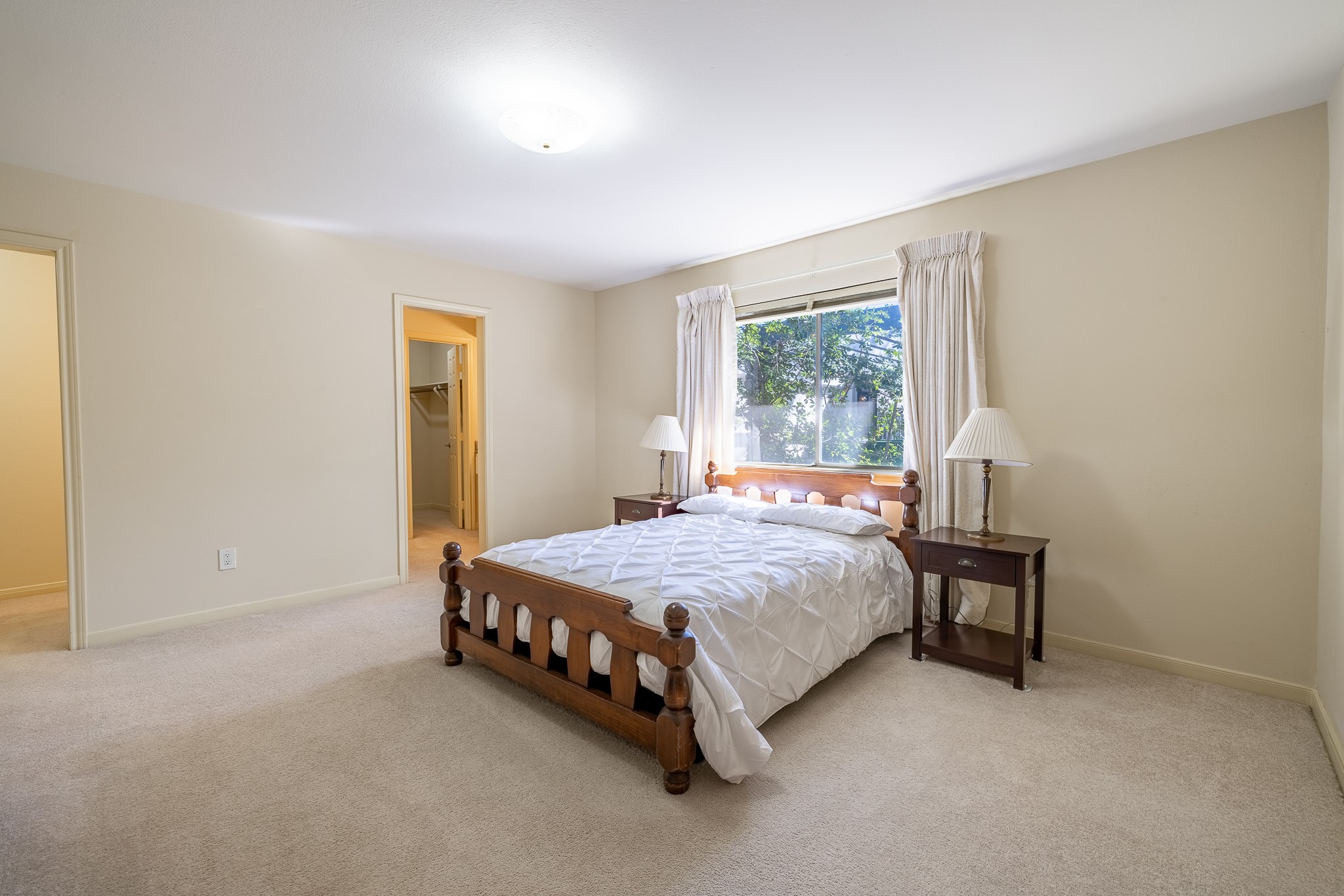 5238 Loch Lomond Drive Property Photo 14
