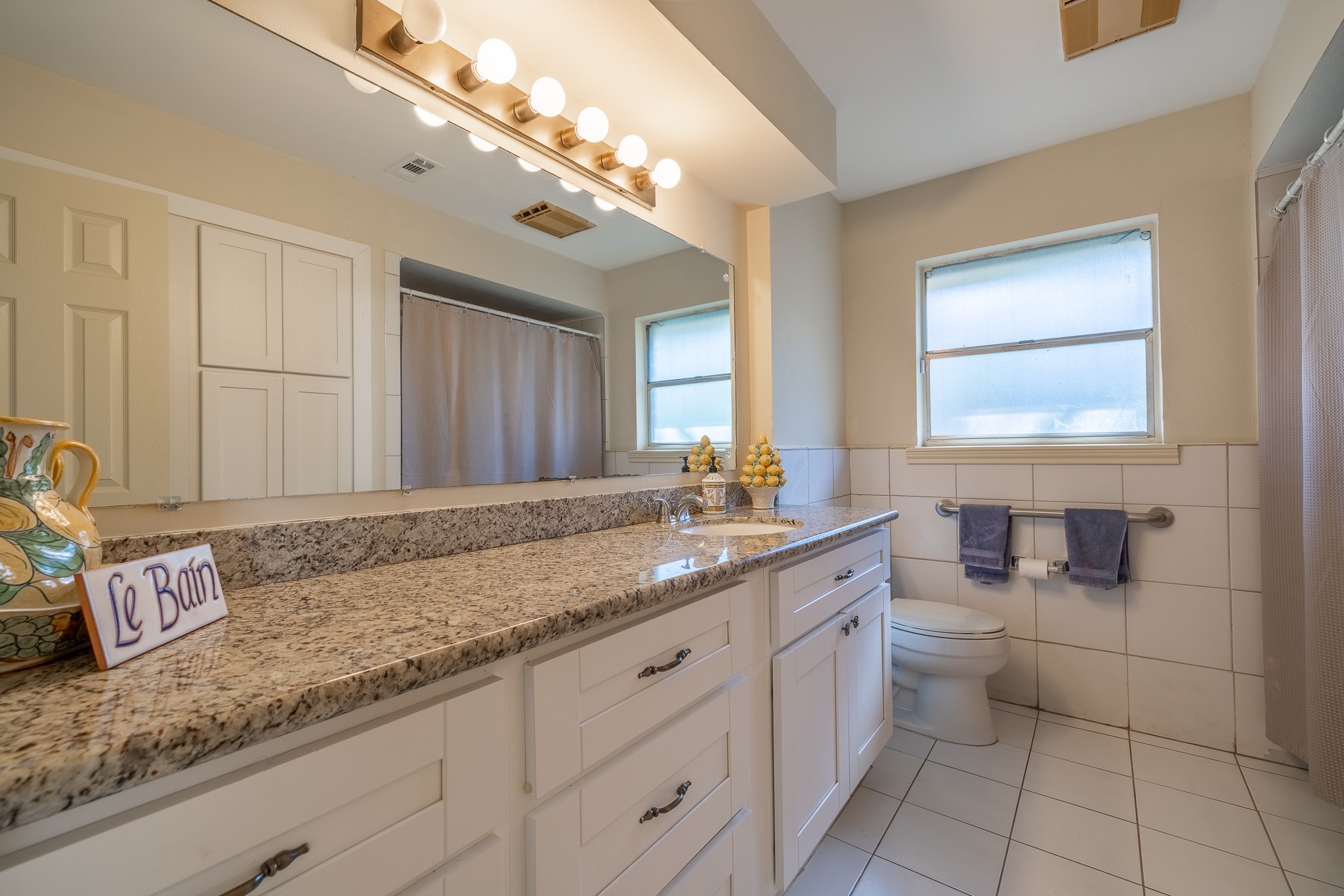 5238 Loch Lomond Drive Property Photo 19