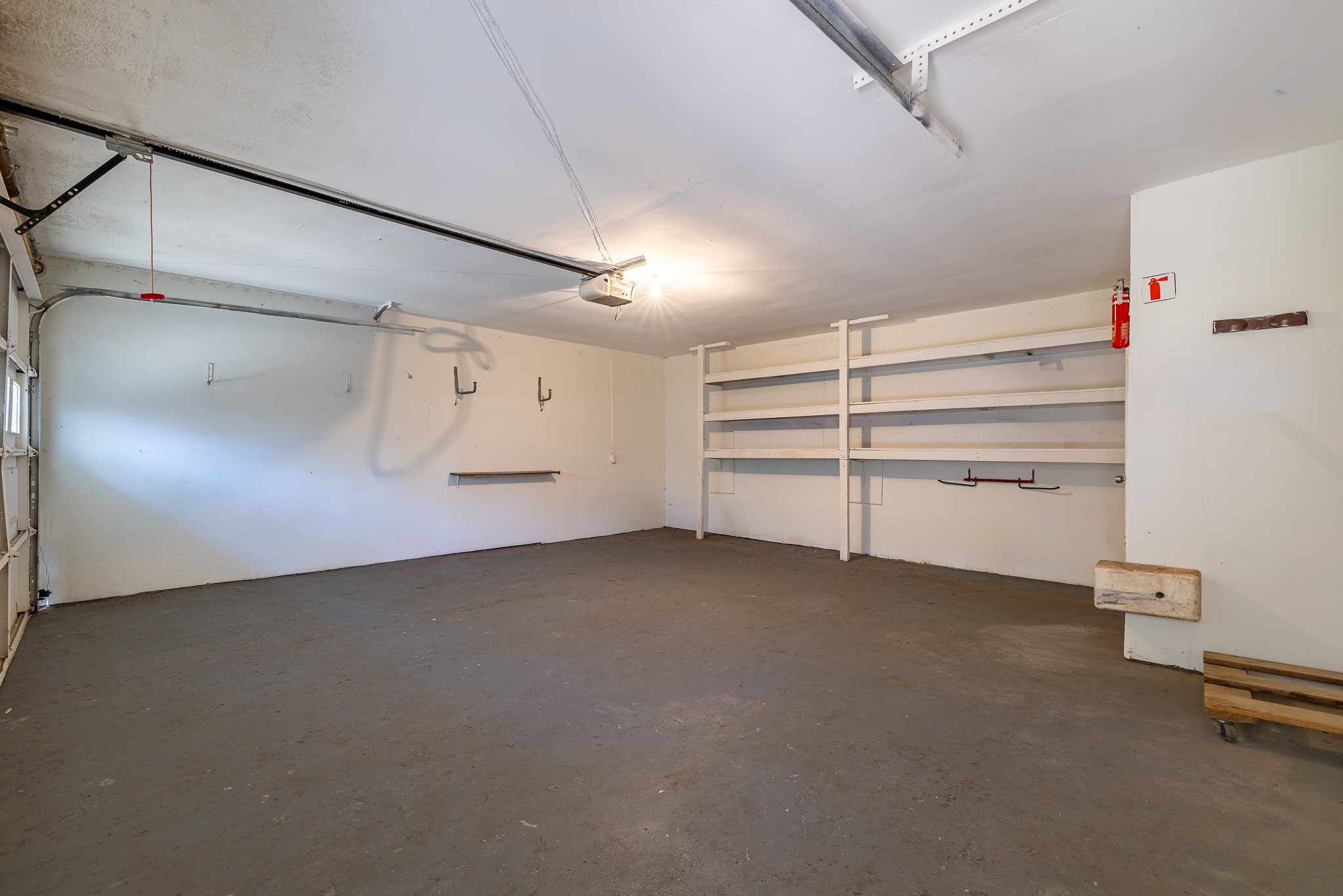 5238 Loch Lomond Drive Property Photo 26