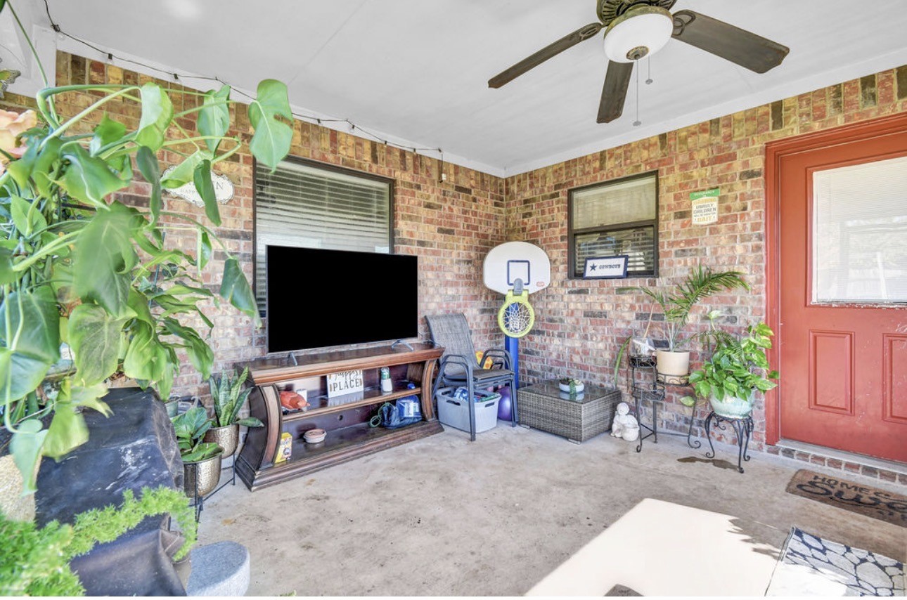714 Moore Street Property Photo 18