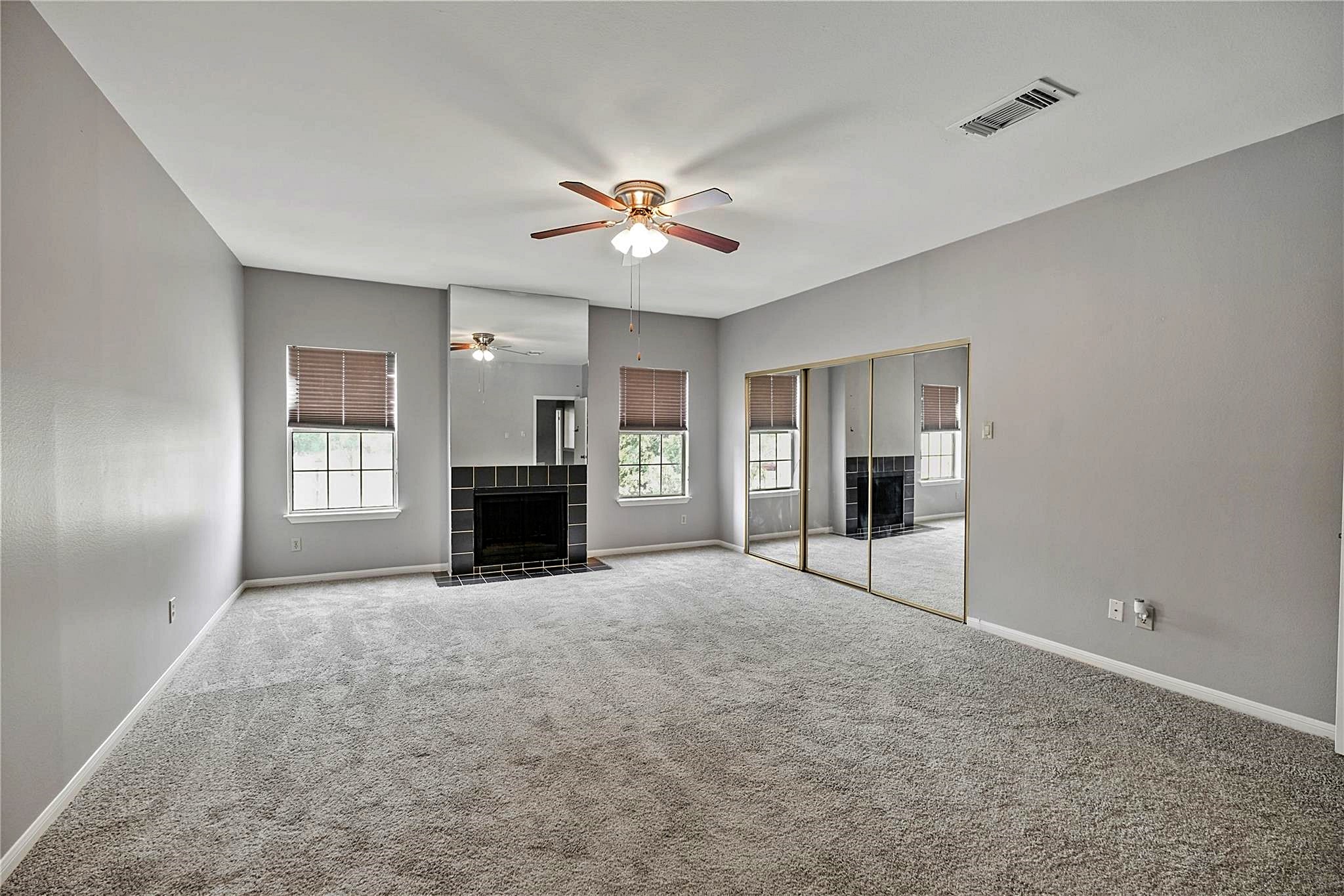 3042 Holly Hall Street 3042 Property Photo 12