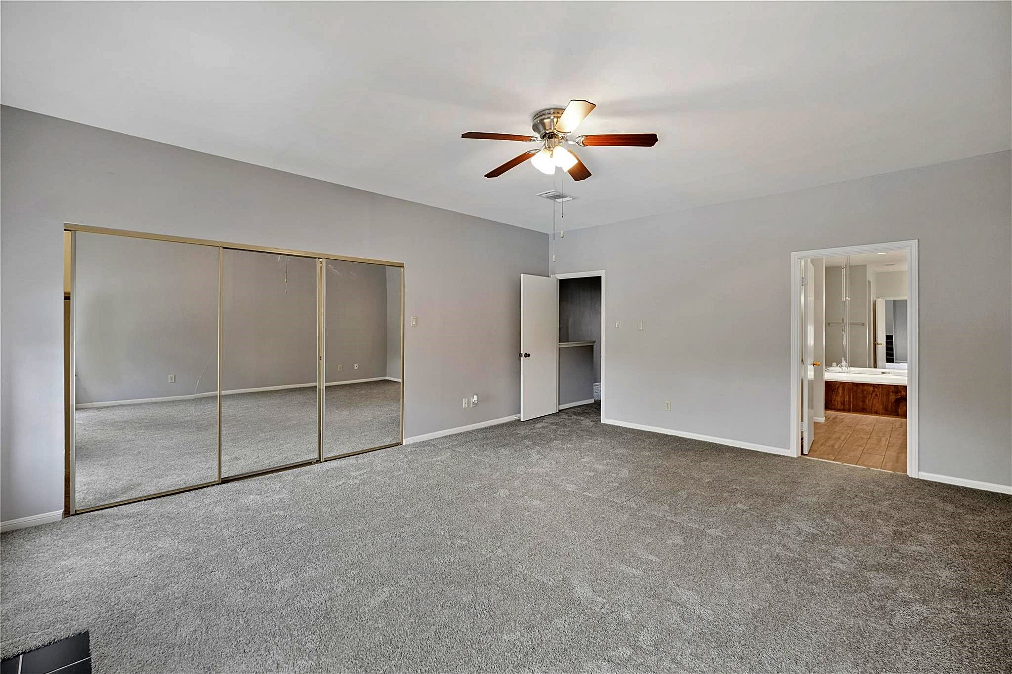 3042 Holly Hall Street 3042 Property Photo 17