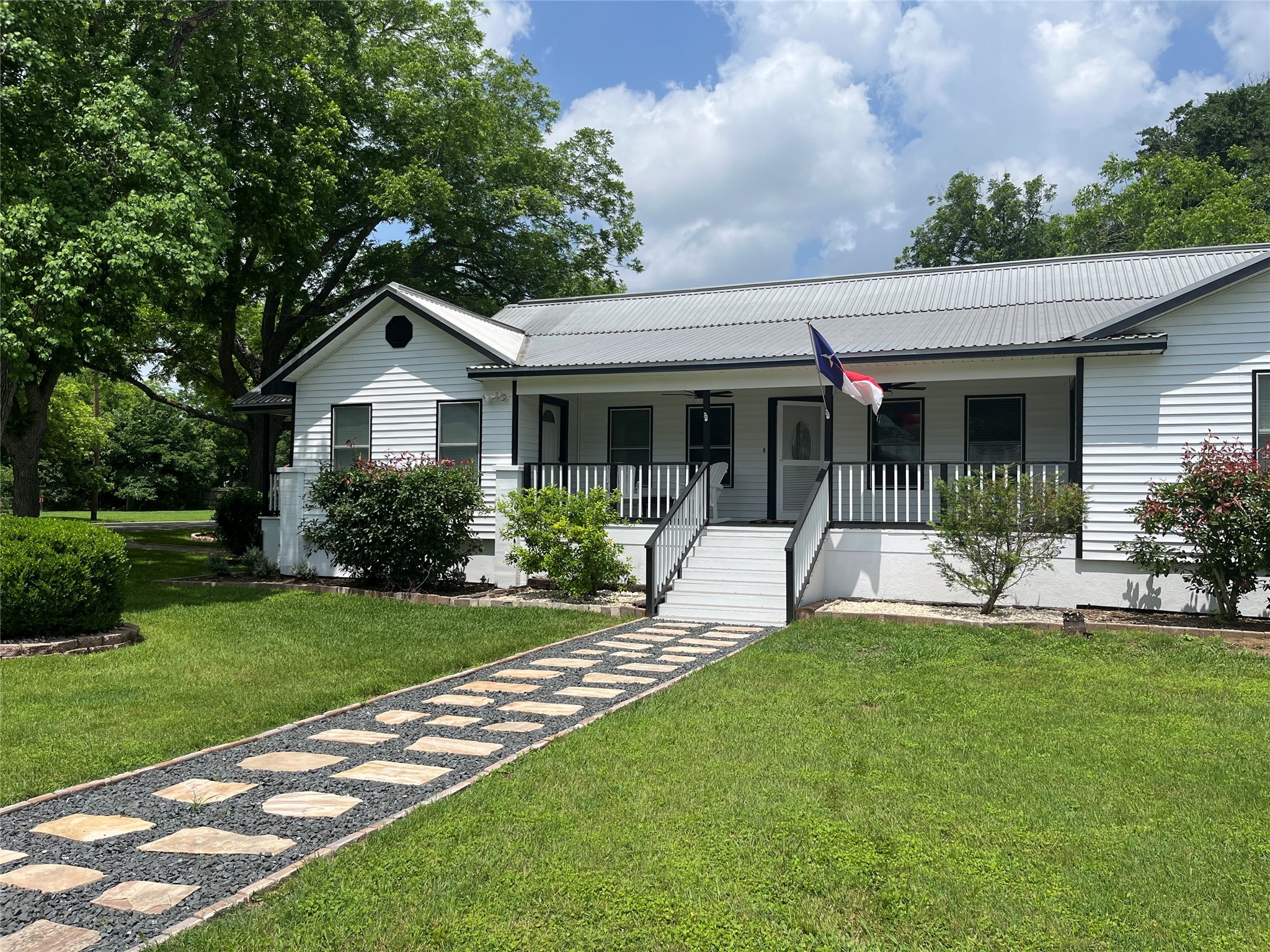 455 Jackson Property Photo