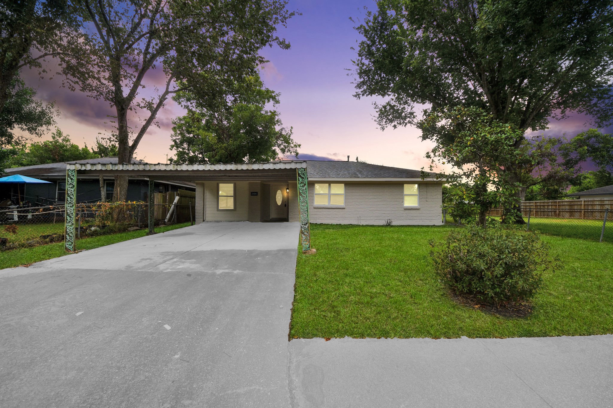 3106 Sunnydale Drive Property Photo 1