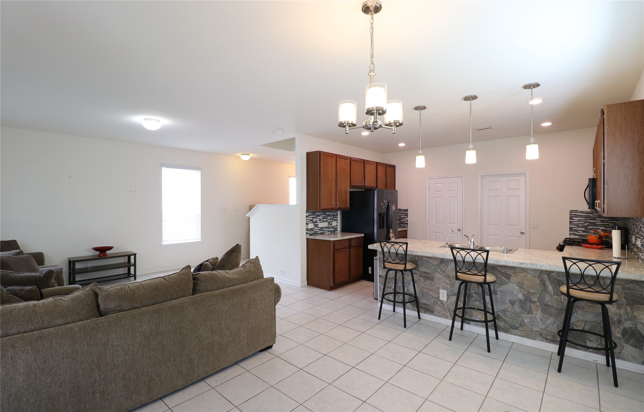 18815 Glen Ryder Court Property Photo 9