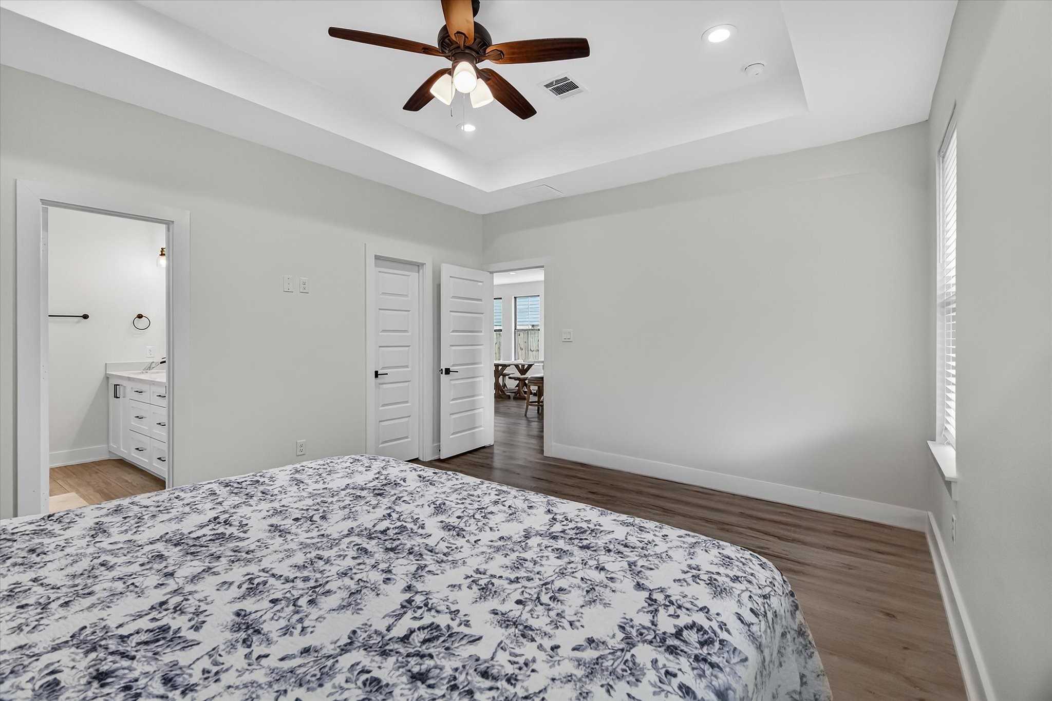 502 S Carroll Street Property Photo 16
