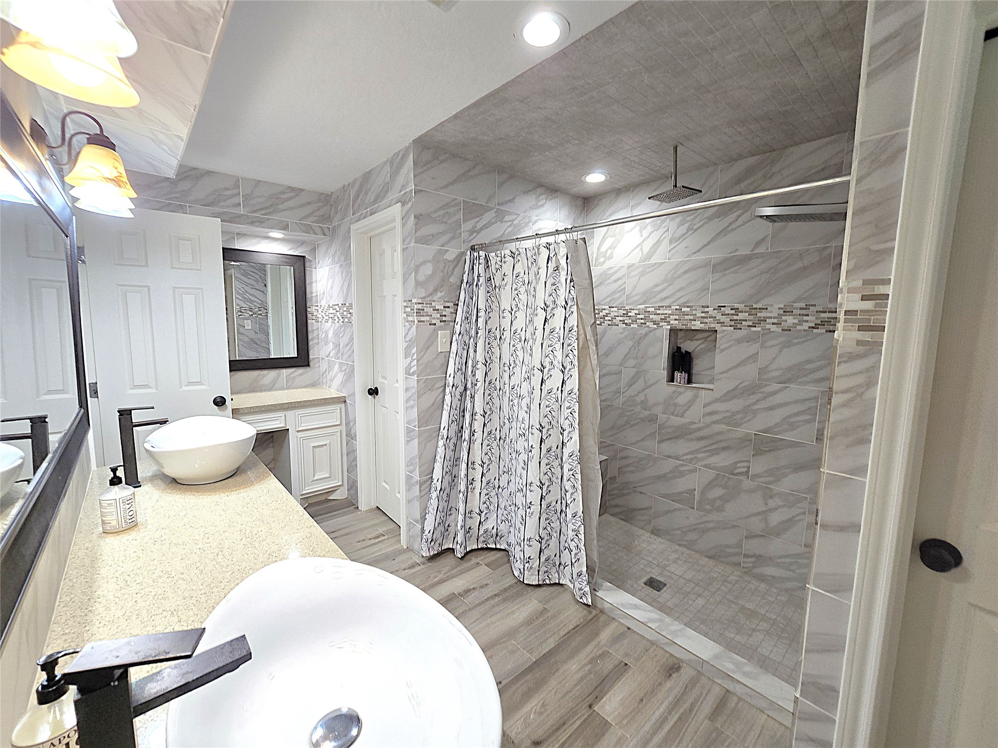 560 Brandon Road Property Photo 14