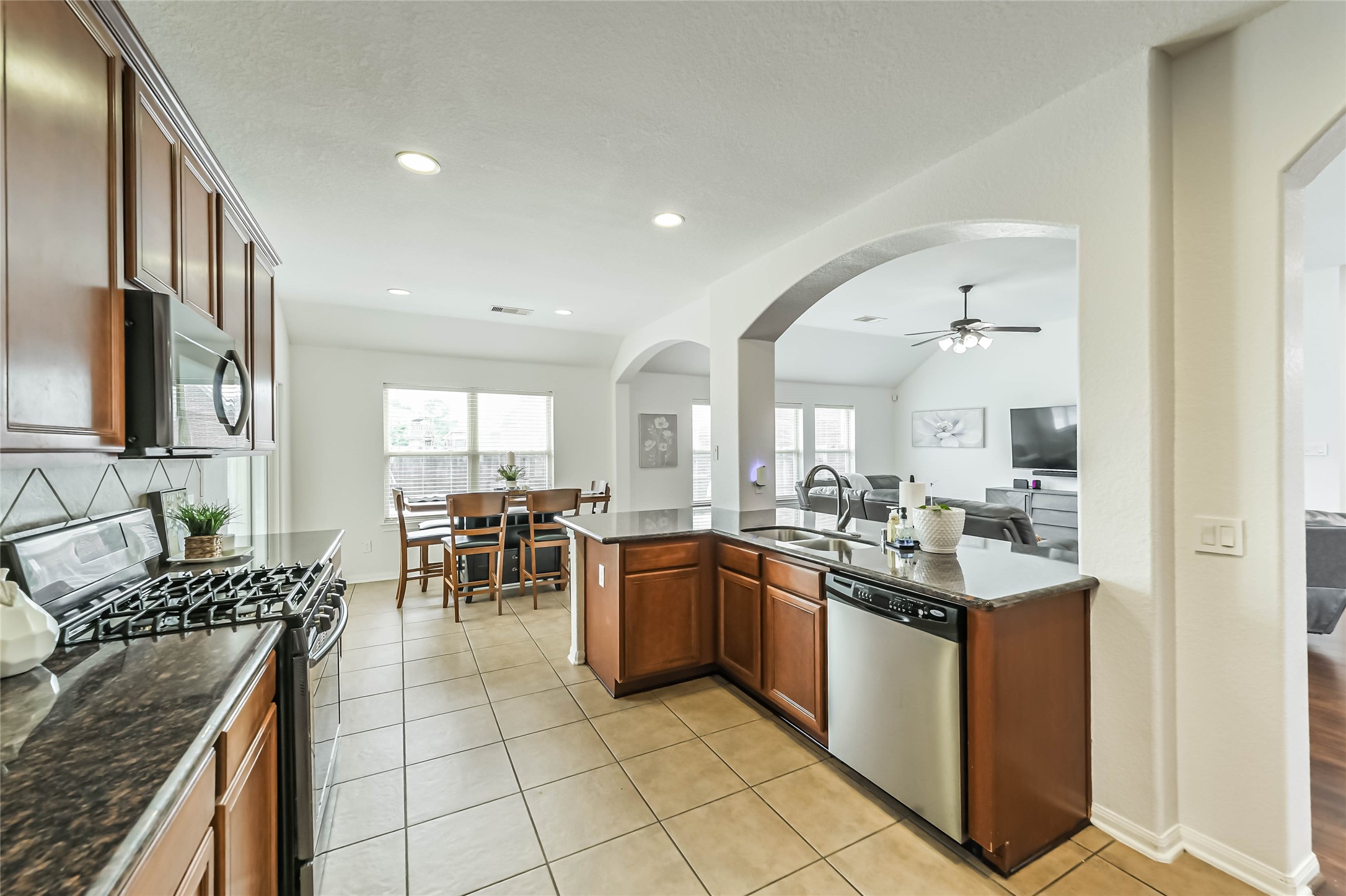 19503 Hayden Grove Drive Property Photo 15