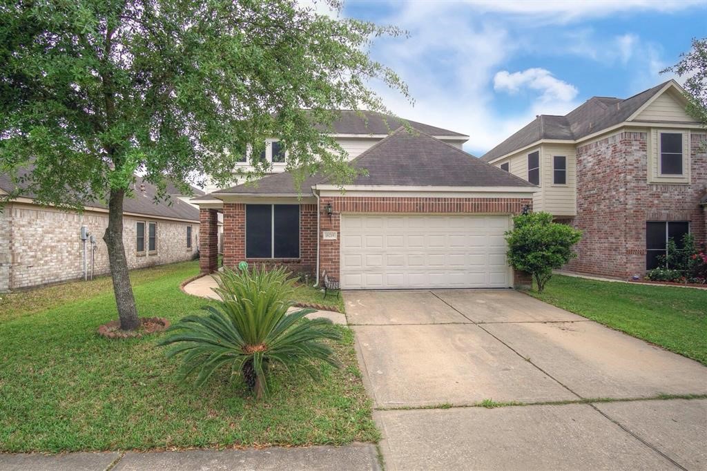 18219 Major Glen Cir Property Photo 2