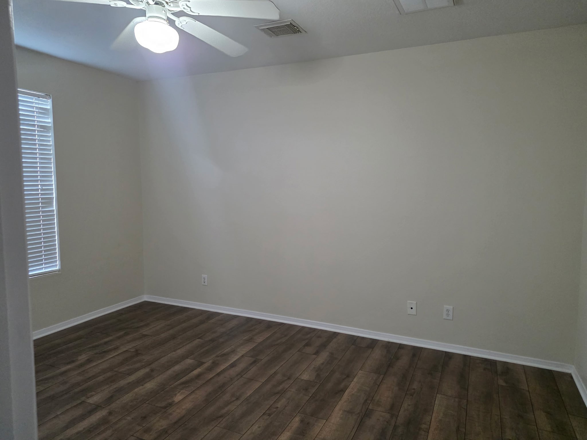 18219 Major Glen Cir Property Photo 5