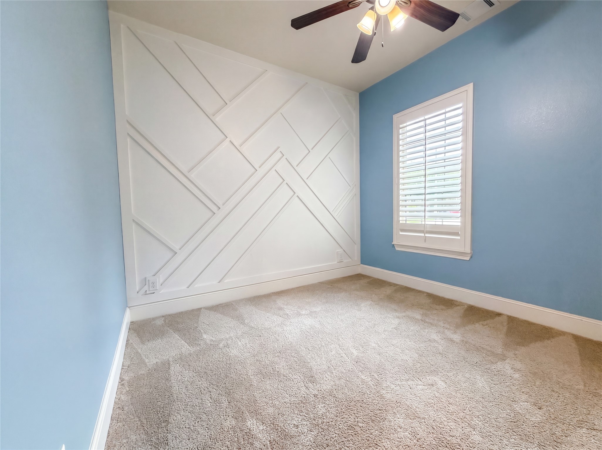 27911 Warren Park Drive Property Photo 13