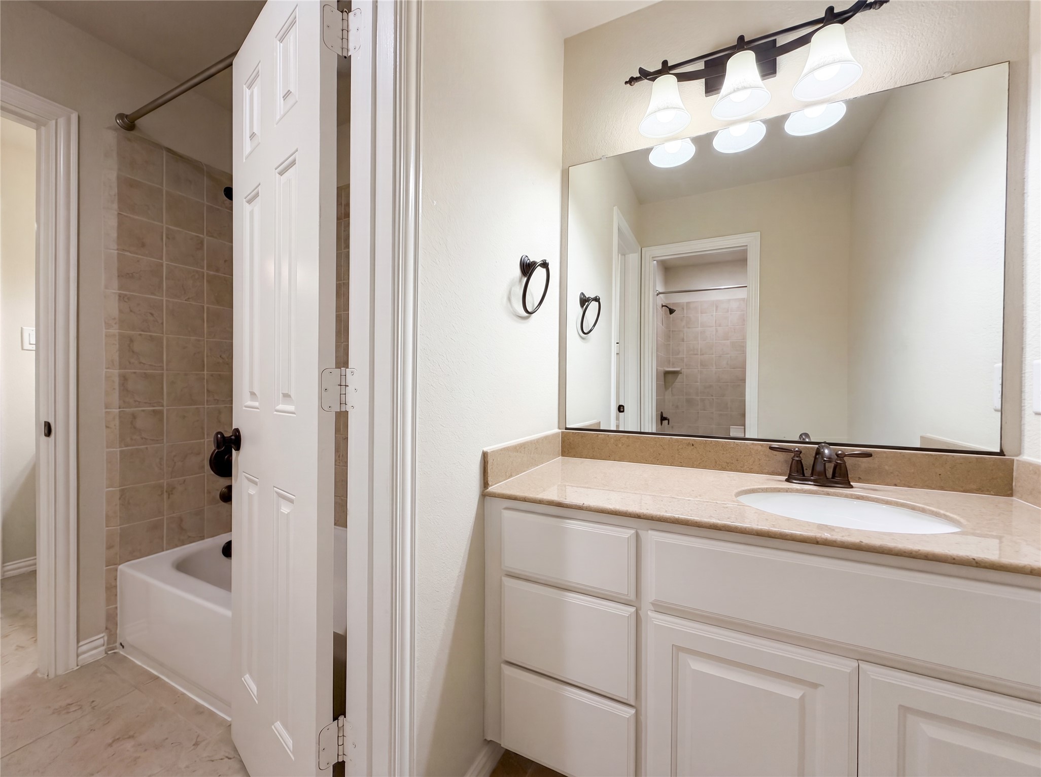 27911 Warren Park Drive Property Photo 25