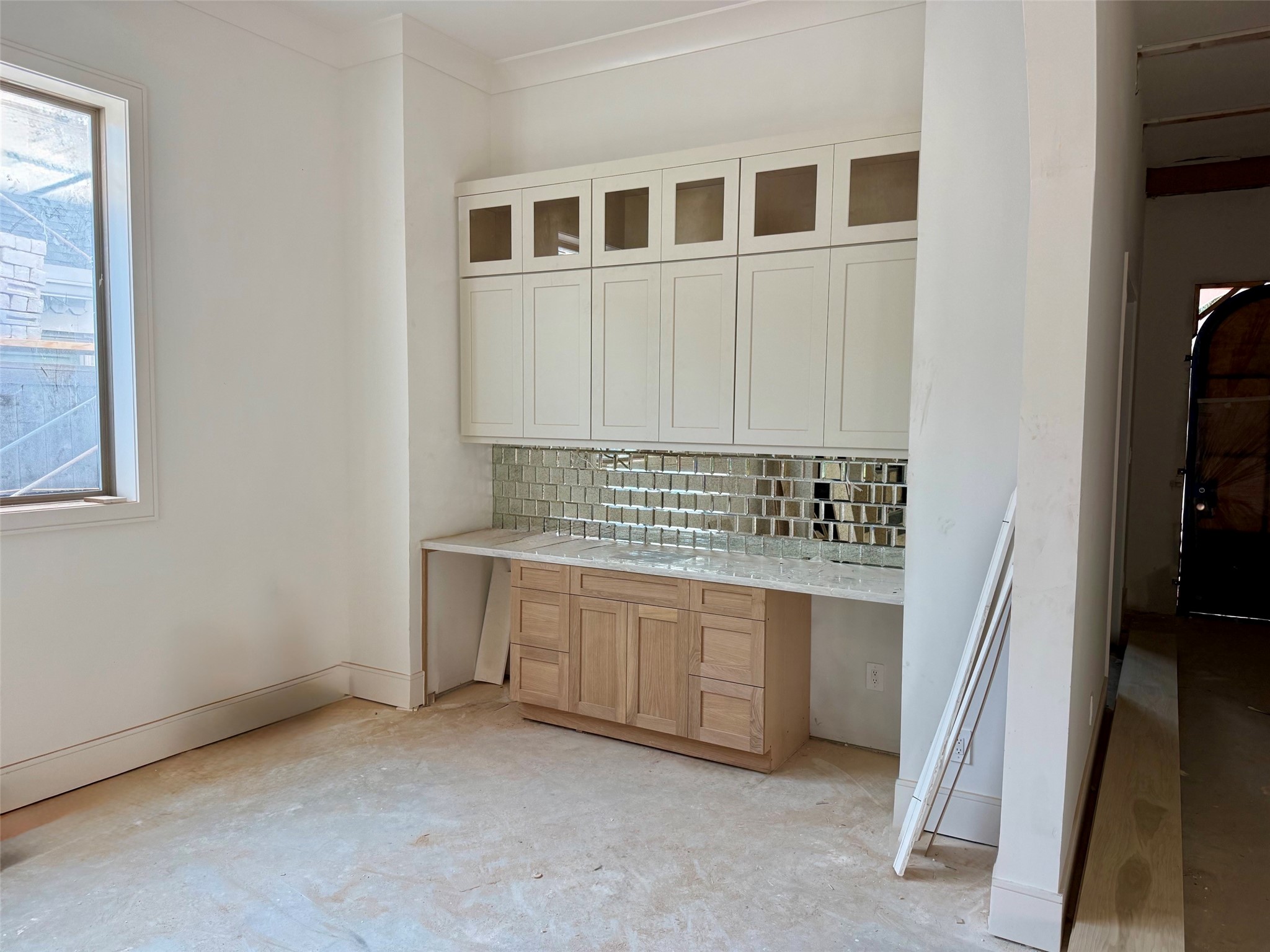 2122 North Boulevard Property Photo 3