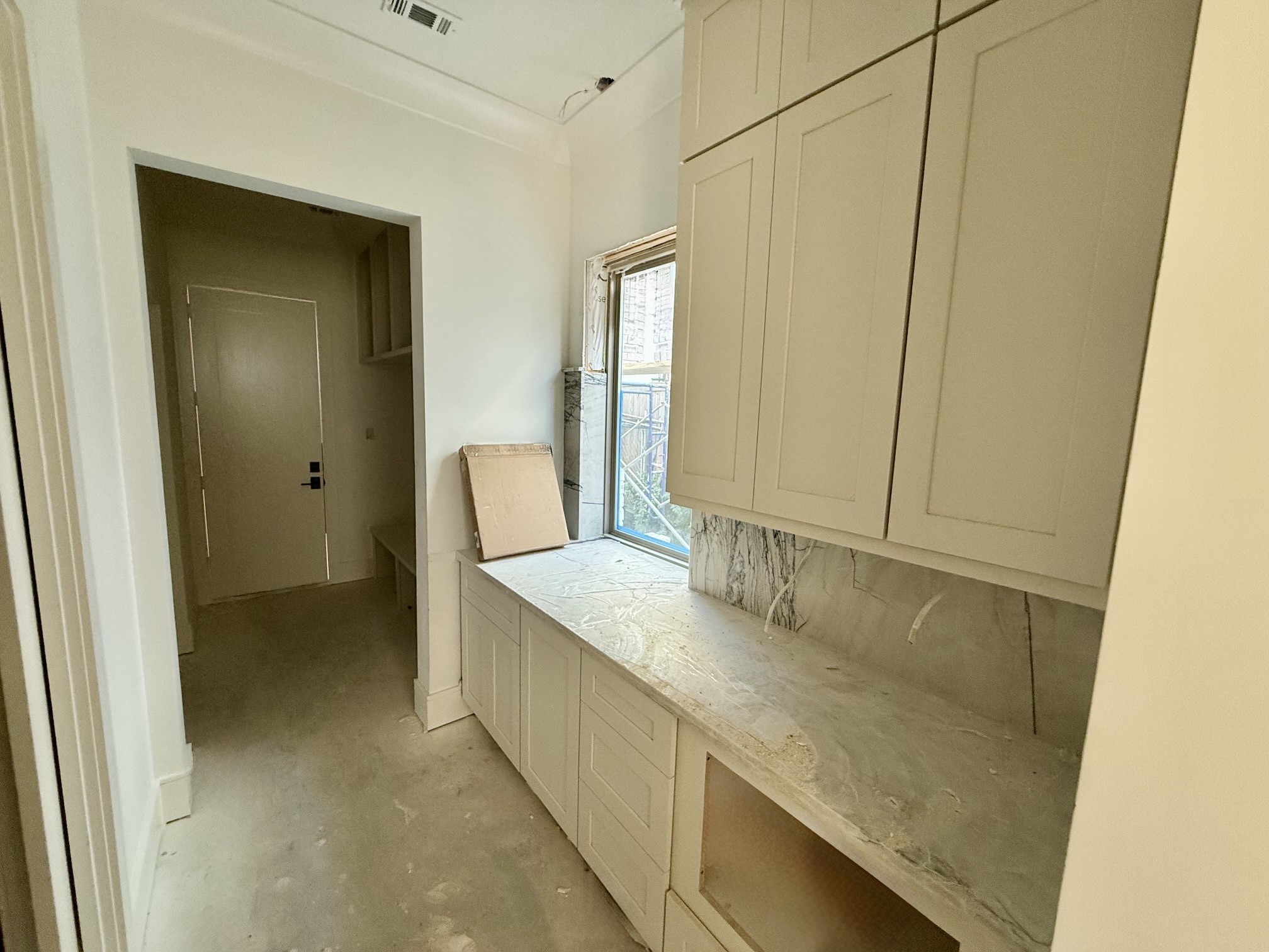 2122 North Boulevard Property Photo 6