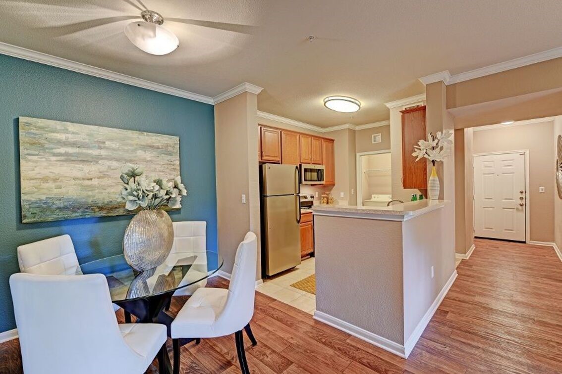 2840 Shadowbriar Drive B3 Property Photo 6
