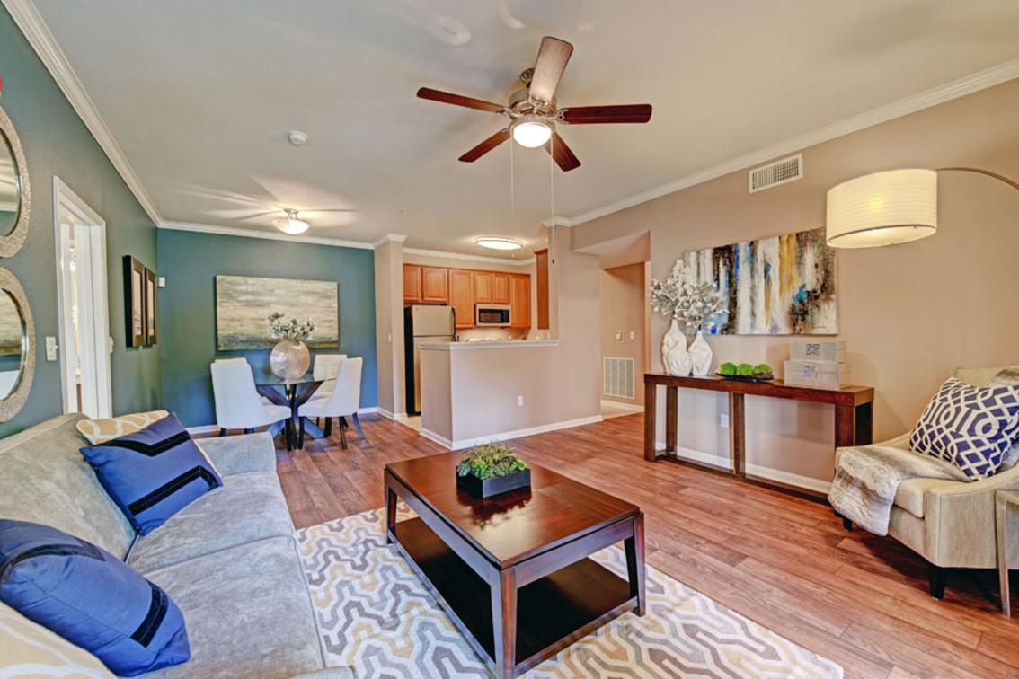 2840 Shadowbriar Drive B3 Property Photo 9
