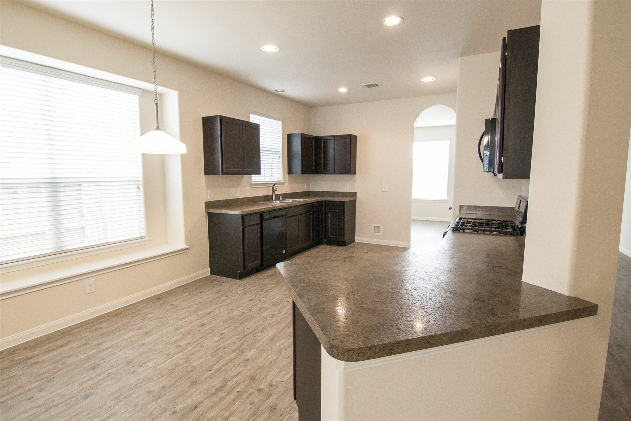29606 Woodsons Shore Drive Property Photo 2