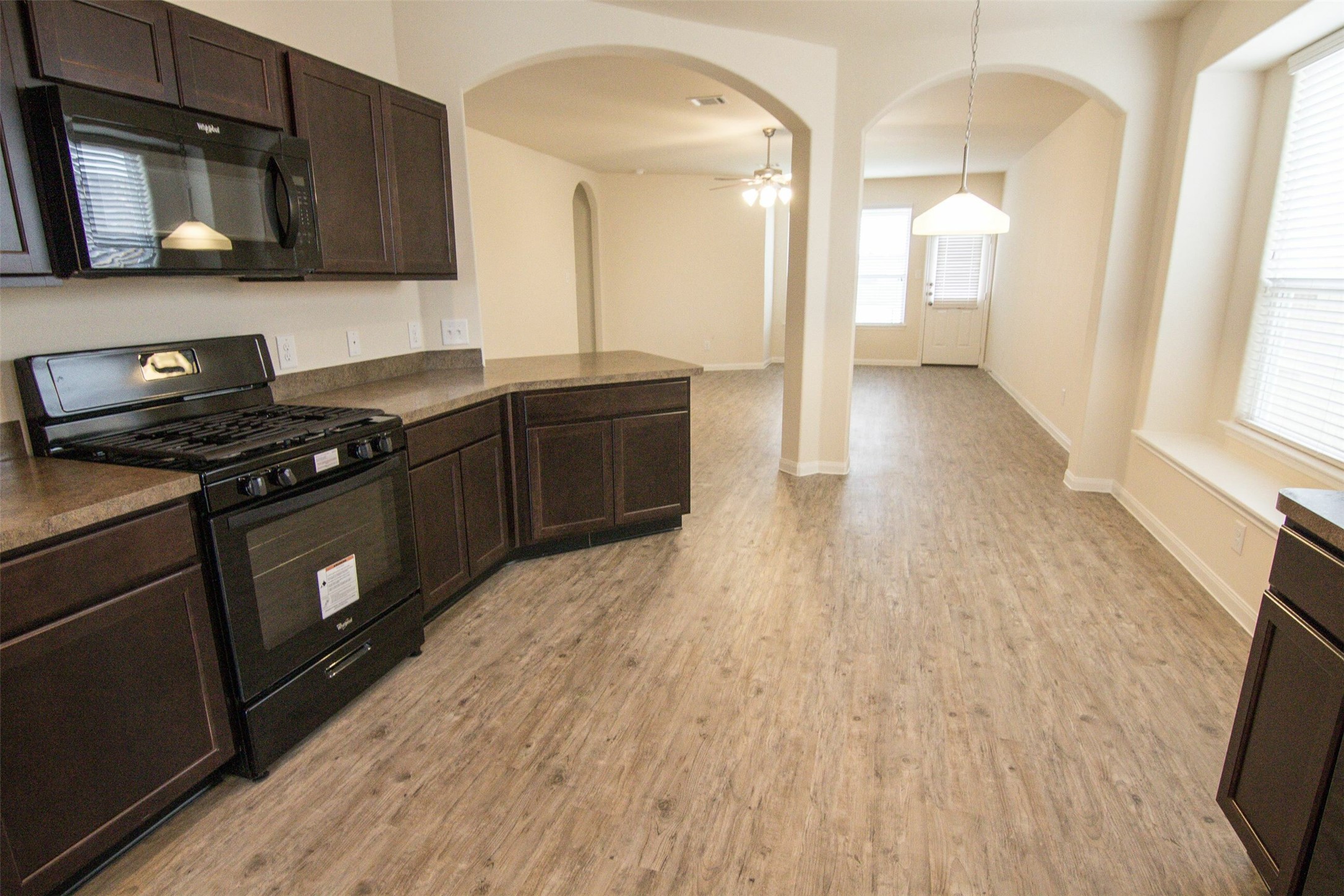 29606 Woodsons Shore Drive Property Photo 3