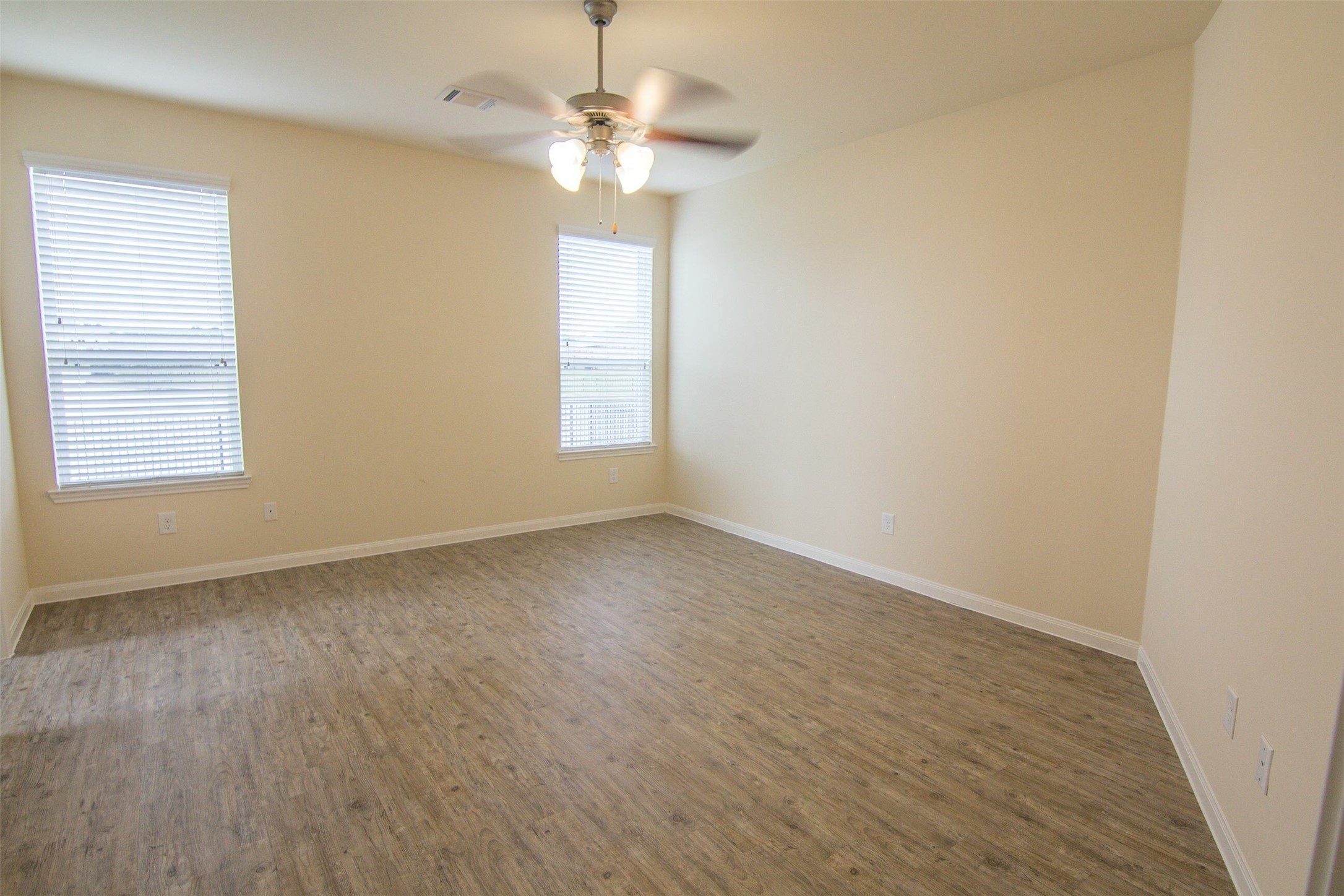 29606 Woodsons Shore Drive Property Photo 7