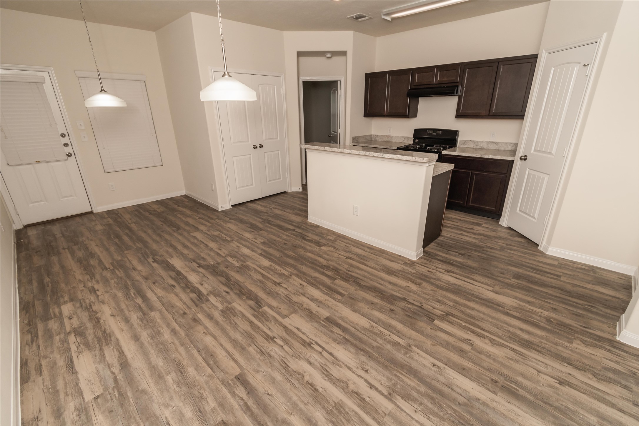 10023 Piave Drive Property Photo 5