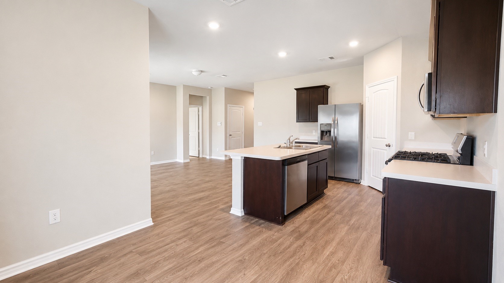 6410 Indigo Cliff Drive Property Photo 7