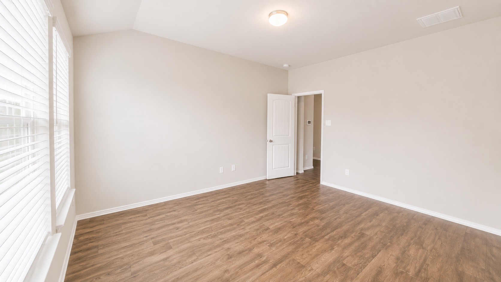 6410 Indigo Cliff Drive Property Photo 15