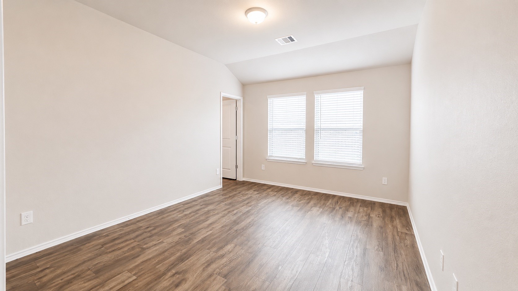 6410 Indigo Cliff Drive Property Photo 17