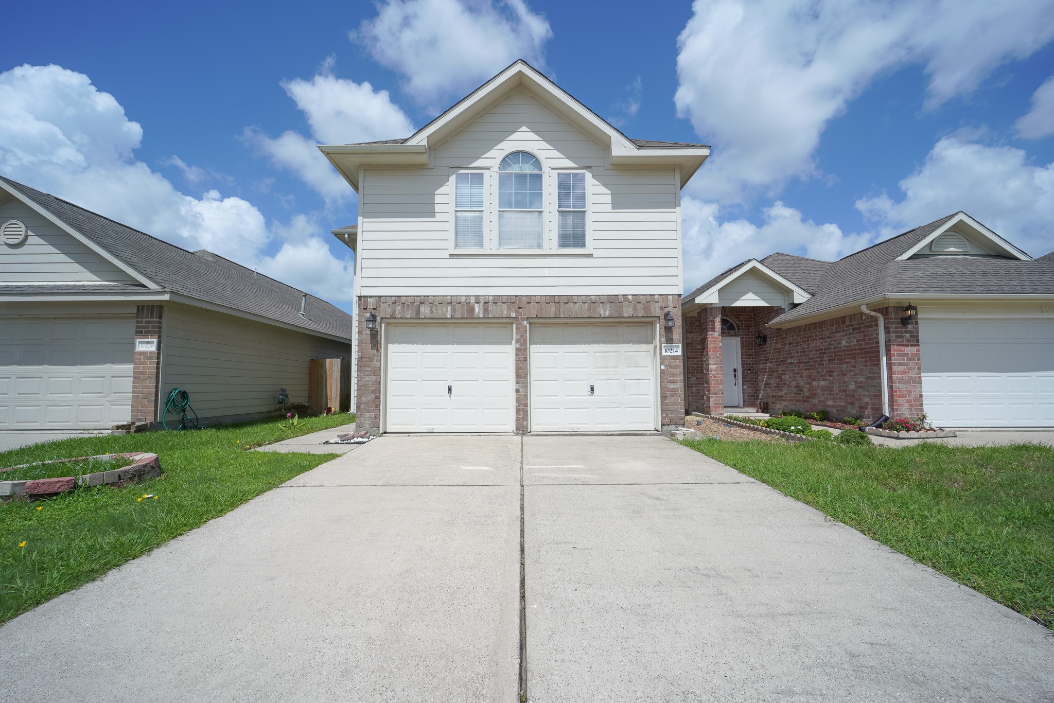 10214 Hillenberg Lane Property Photo 1