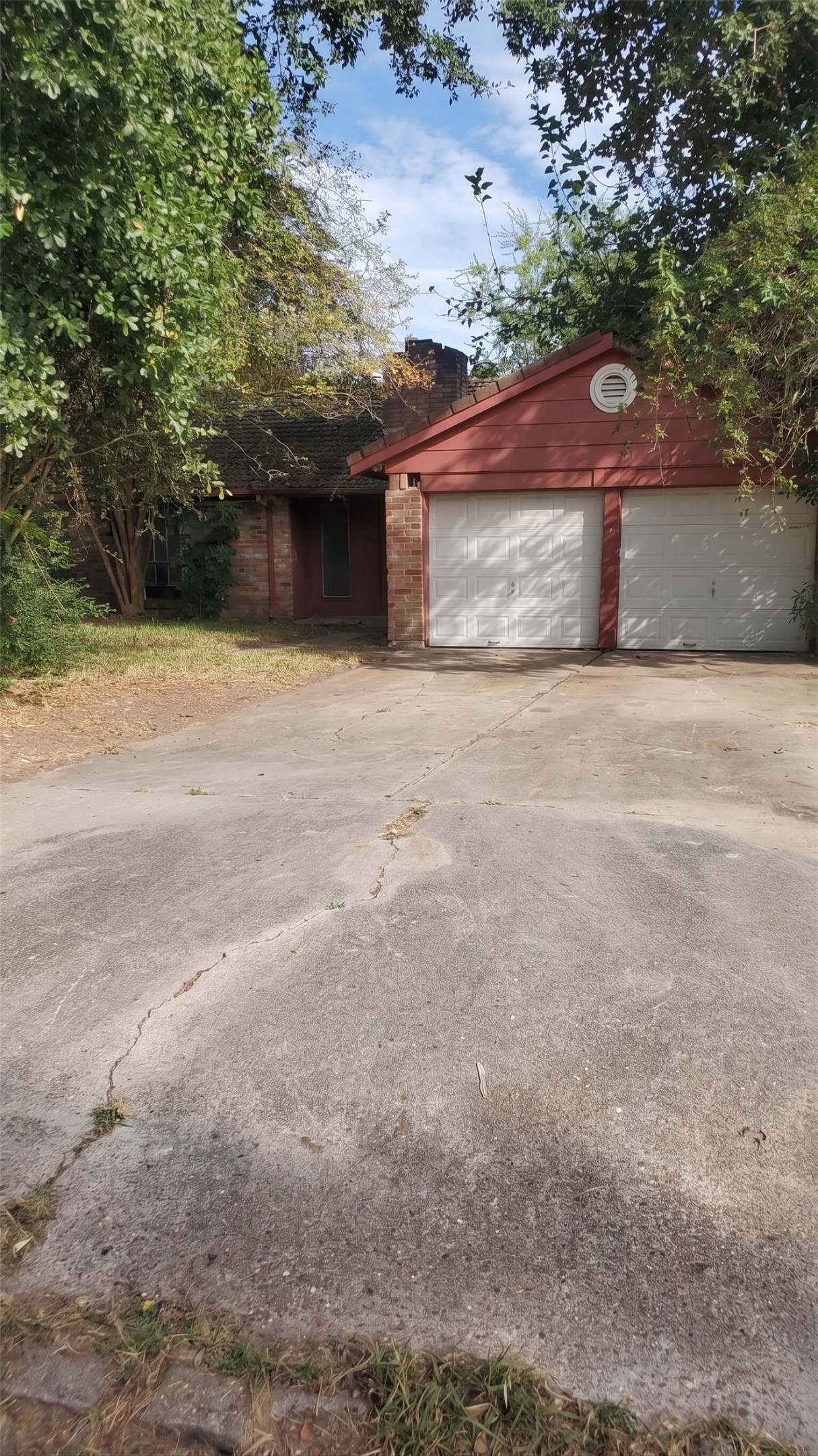 5531 Birchgate Drive Property Photo 3