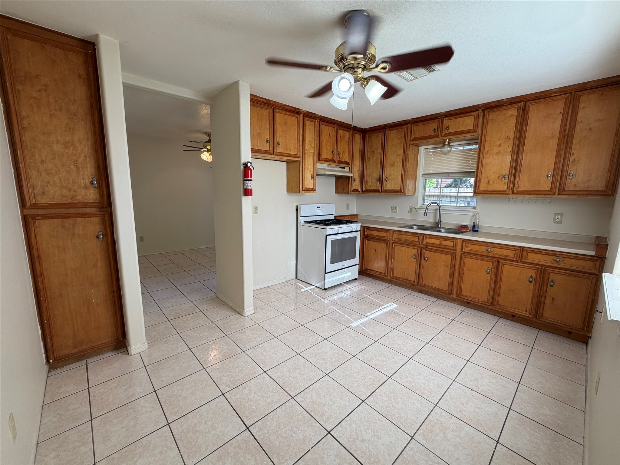 11102 Maize Lane A Property Photo 7