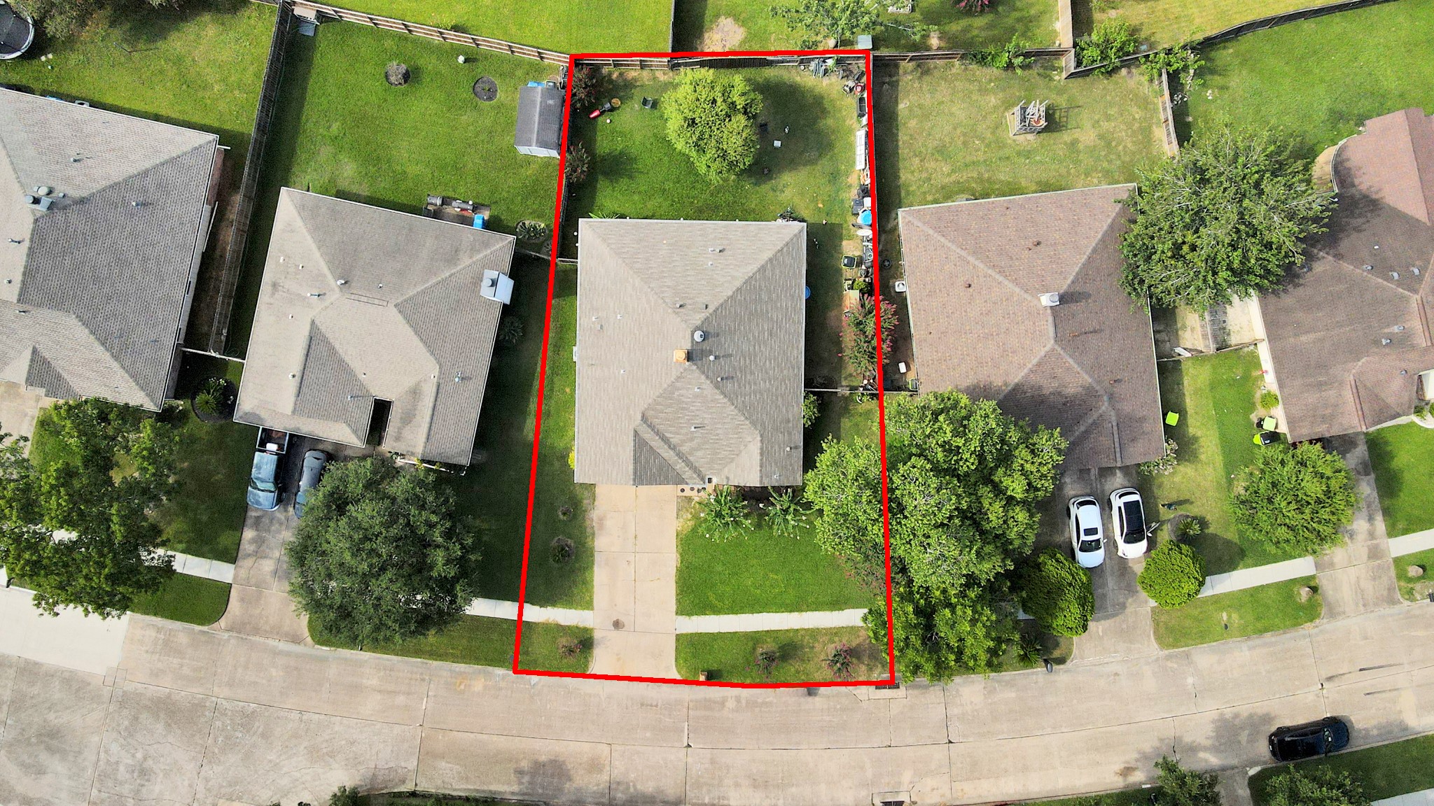 2455 Edgedale Drive Property Photo 2