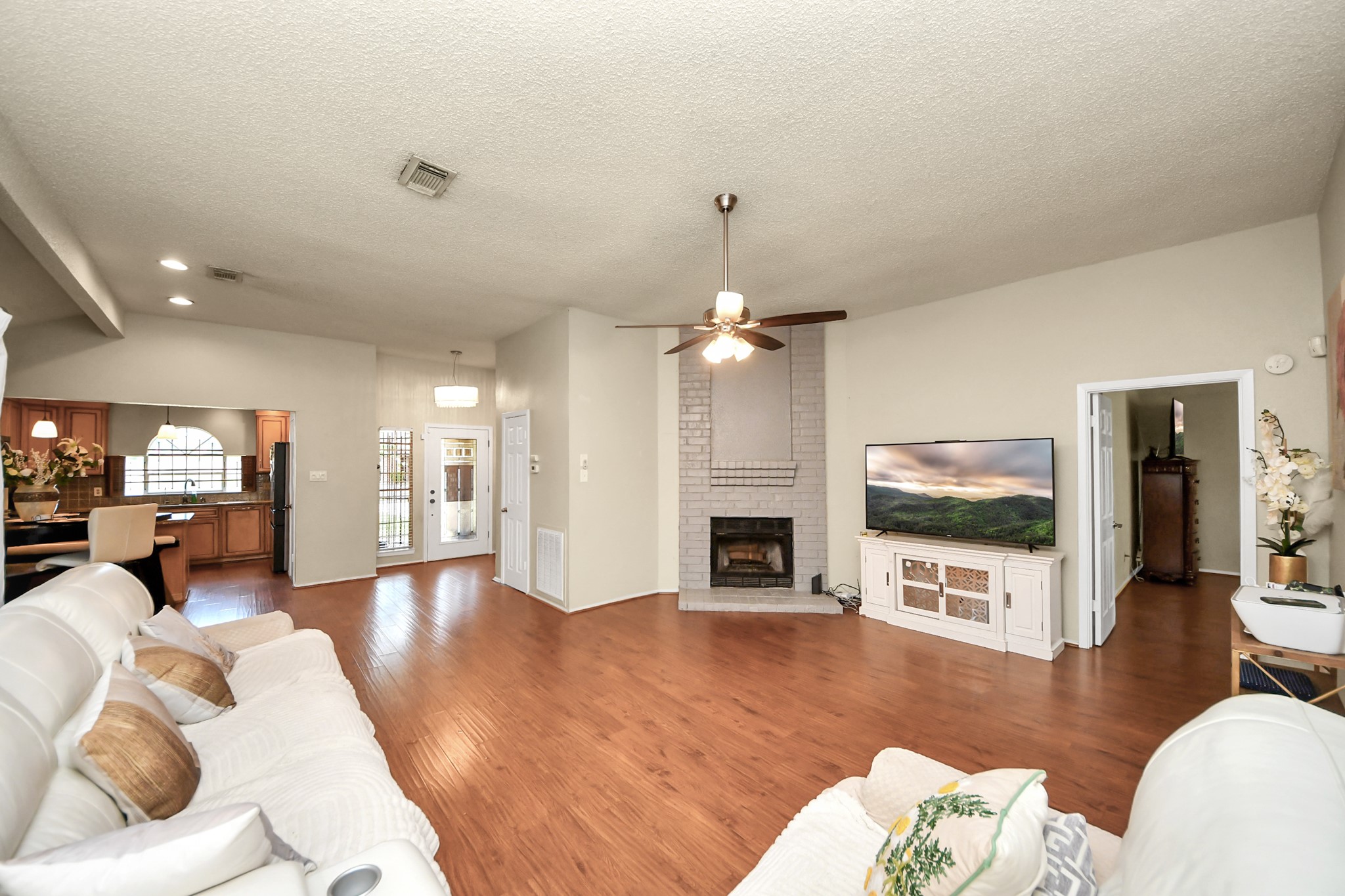 2455 Edgedale Drive Property Photo 23